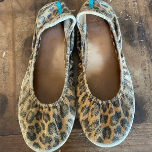 Leopard Tieks Ballet Flats - size 9